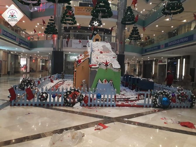 Christmas Decoration in Ambience mall Gurgaon 1